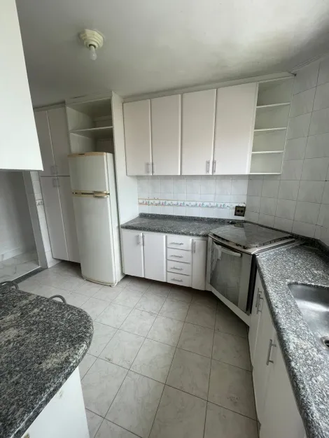 Alugar Apartamentos / Padr&atilde;o em Suzano R$ 3.900,00 - Foto 4