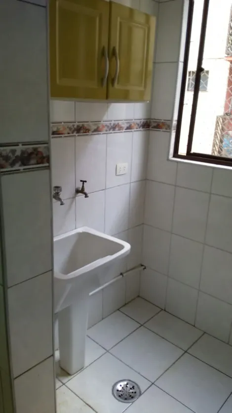 Comprar Apartamentos / Padr&atilde;o em Suzano R$ 220.000,00 - Foto 14