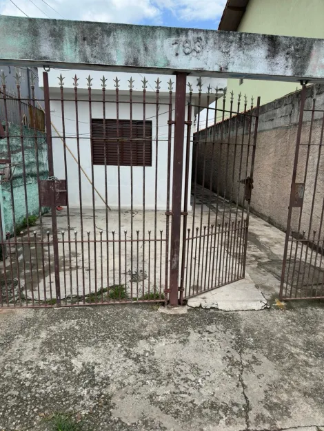 Alugar Casas / Térrea em Suzano R$ 900,00 - Foto 1