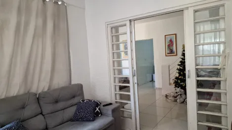 Comprar Casas / Sobrado em Suzano R$ 420.000,00 - Foto 5