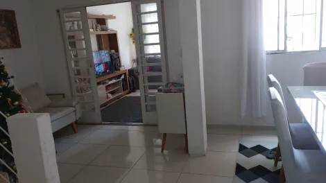 Comprar Casas / Sobrado em Suzano R$ 420.000,00 - Foto 6