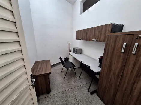 Alugar Comerciais / Pr&eacute;dio Comercial em Suzano R$ 23.000,00 - Foto 2