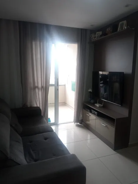 Comprar Apartamentos / Padr&atilde;o em Suzano R$ 270.000,00 - Foto 3