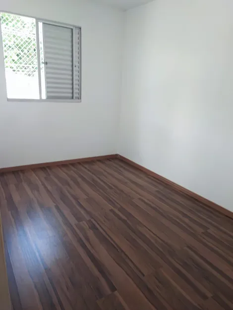 Comprar Apartamentos / Padr&atilde;o em Suzano R$ 210.000,00 - Foto 3