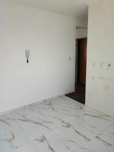 Comprar Apartamentos / Padr&atilde;o em Suzano R$ 210.000,00 - Foto 9