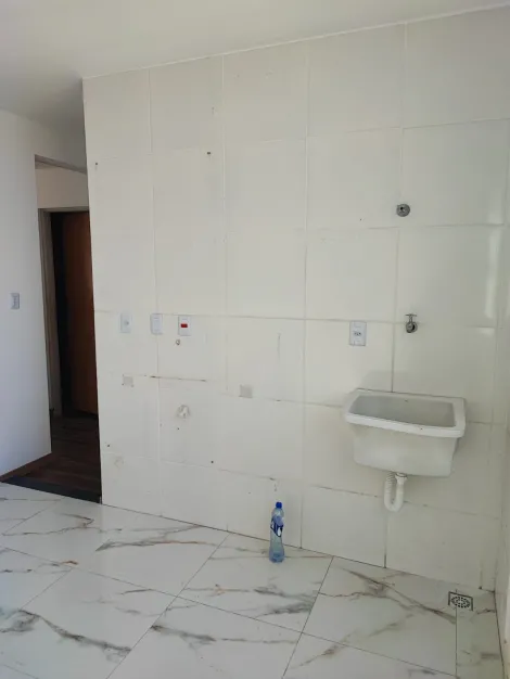 Comprar Apartamentos / Padr&atilde;o em Suzano R$ 210.000,00 - Foto 18