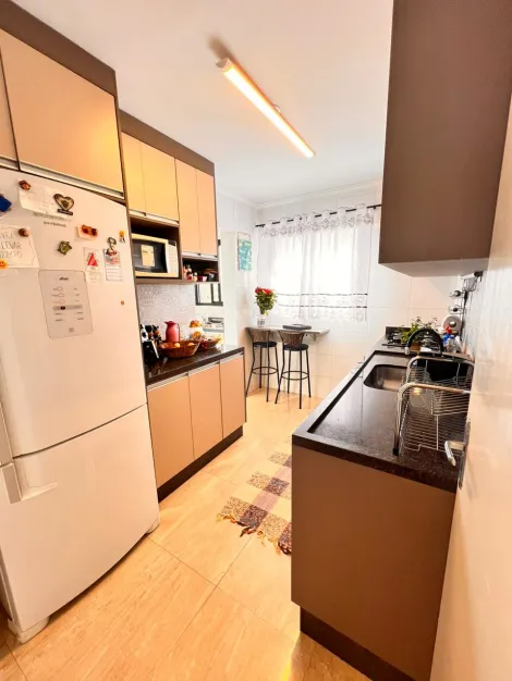 Comprar Apartamentos / Padr&atilde;o em Suzano R$ 440.000,00 - Foto 5