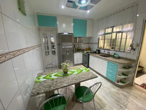 Comprar Casas / Sobrado em Suzano R$ 580.000,00 - Foto 5