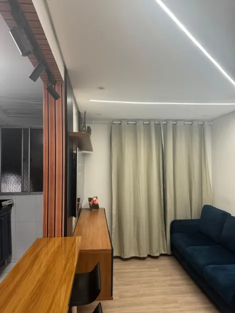 Comprar Apartamentos / Padrão em Suzano R$ 300.000,00 - Foto 4