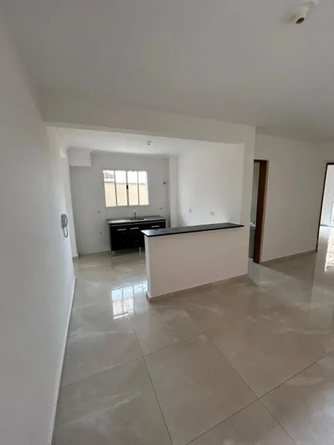 Alugar Apartamentos / Padrão em Mogi das Cruzes R$ 1.800,00 - Foto 4