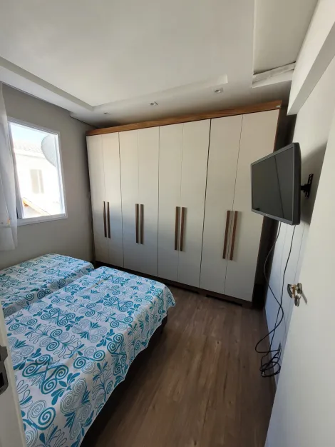 Comprar Casas / Condom&iacute;nio em Suzano R$ 450.000,00 - Foto 2