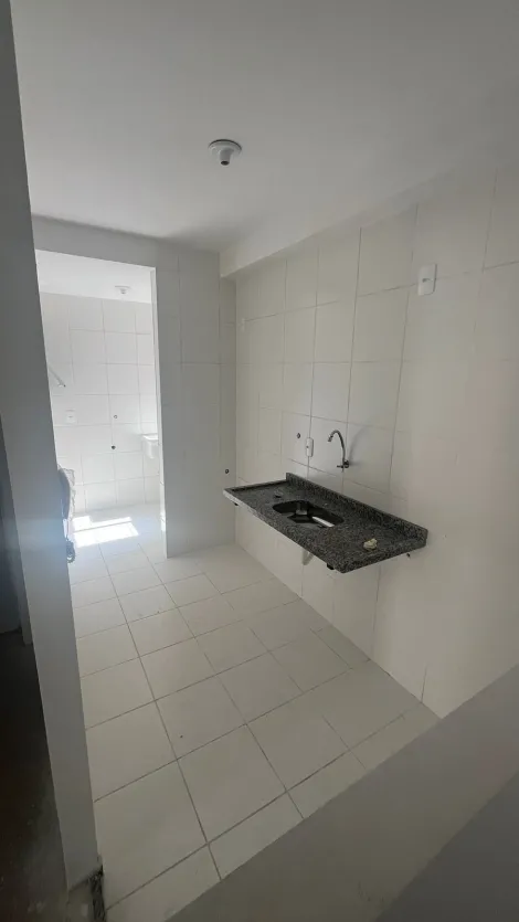 Comprar Apartamentos / Padr&atilde;o em Suzano R$ 260.000,00 - Foto 7