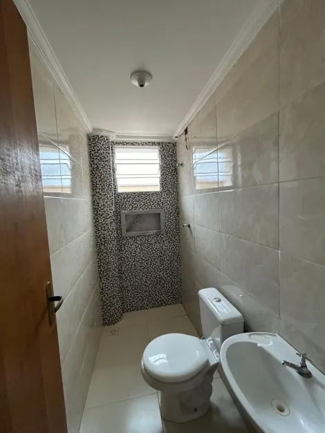 Alugar Apartamentos / Padrão em Mogi das Cruzes R$ 1.800,00 - Foto 3