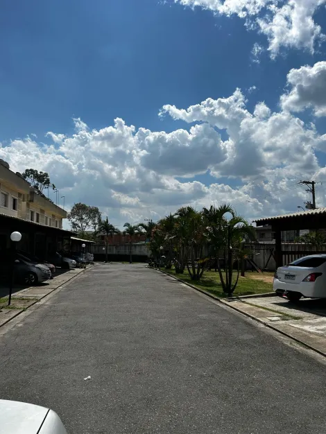 Comprar Casas / Condom&iacute;nio em Suzano R$ 280.000,00 - Foto 4