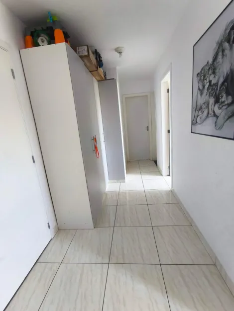 Comprar Apartamentos / Padr&atilde;o em Suzano R$ 230.000,00 - Foto 3
