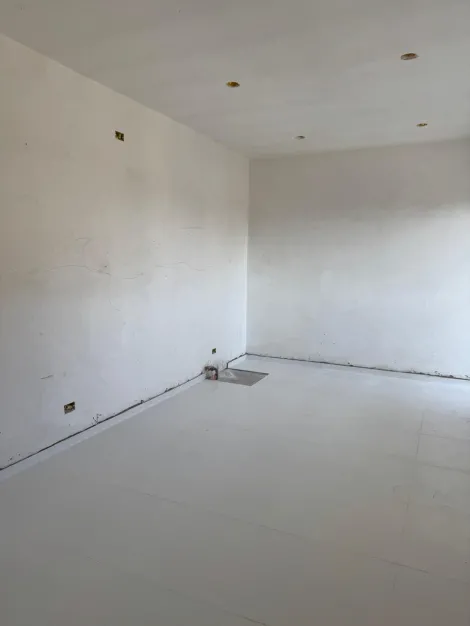 Alugar Comerciais / Ponto Comercial em Suzano R$ 1.250,00 - Foto 1