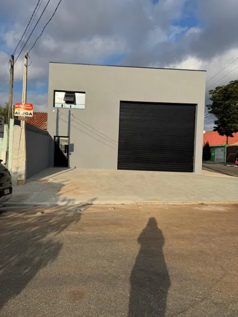 Alugar Comerciais / Galp&atilde;o - Comercial em Suzano. apenas R$ 8.000,00