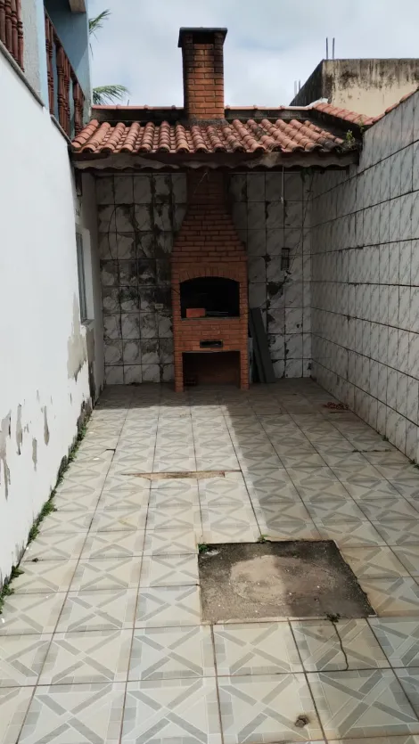 Alugar Casas / Sobrado em Suzano R$ 4.000,00 - Foto 2