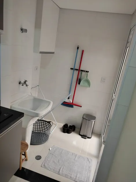 Alugar Apartamentos / Kitchnet em S&atilde;o Paulo R$ 2.700,00 - Foto 7