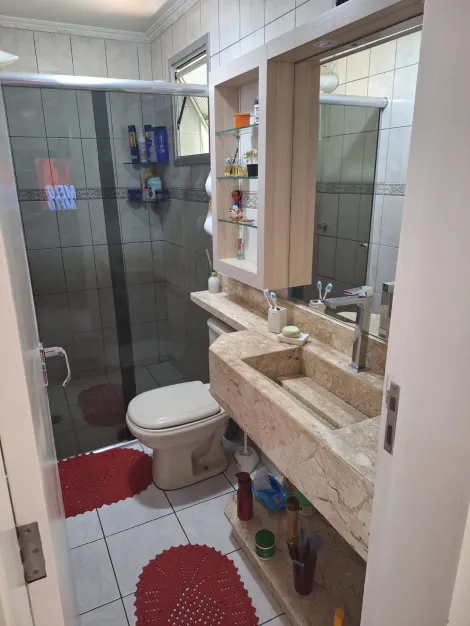 Comprar Apartamentos / Padr&atilde;o em Suzano R$ 260.000,00 - Foto 2