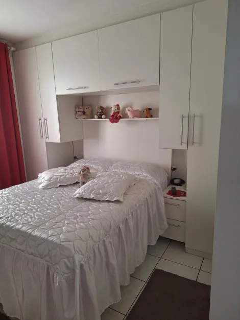 Comprar Apartamentos / Padr&atilde;o em Suzano R$ 260.000,00 - Foto 6