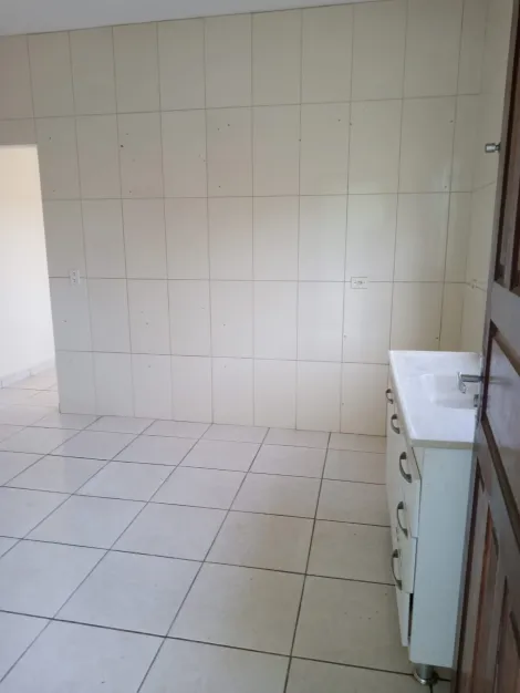 Comprar Casas / Sobrado em Suzano R$ 350.000,00 - Foto 7