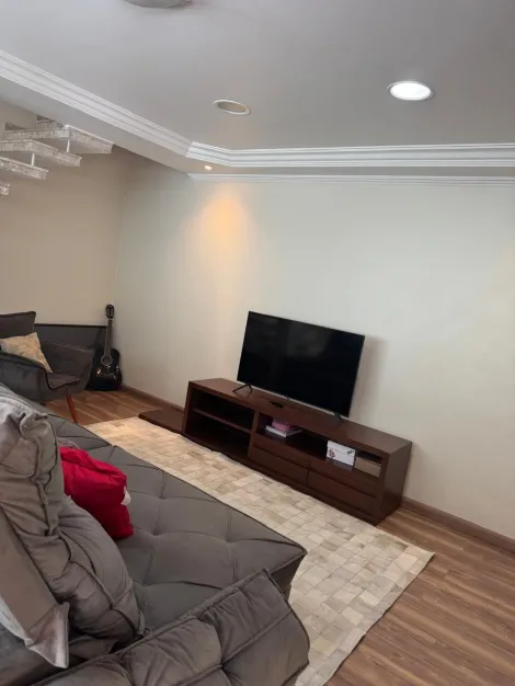 Comprar Casas / Sobrado em Suzano R$ 1.900.000,00 - Foto 2