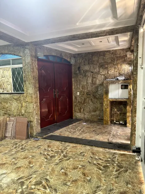 Alugar Casas / Sobrado em Suzano R$ 3.500,00 - Foto 2