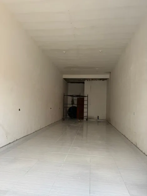 Alugar Sal&otilde;es / Sal&atilde;o em Suzano R$ 3.700,00 - Foto 2