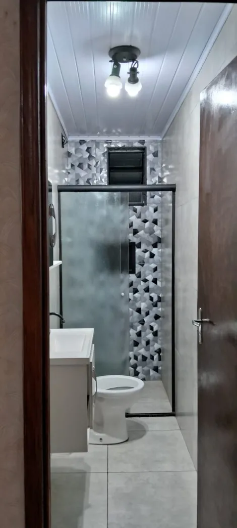 Alugar Apartamentos / Padr&atilde;o em Suzano R$ 1.000,00 - Foto 9