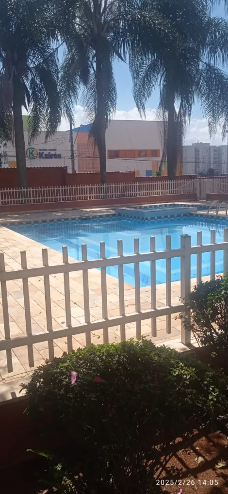 Comprar Apartamentos / Padrão em Suzano R$ 350.000,00 - Foto 2