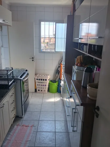 Comprar Apartamentos / Padr&atilde;o em Suzano R$ 298.000,00 - Foto 6