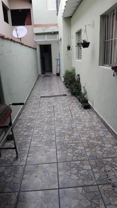 Comprar Casas / Sobrado em Suzano R$ 480.000,00 - Foto 16