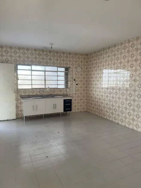 Alugar Casas / Assobradada em Suzano R$ 2.263,52 - Foto 1