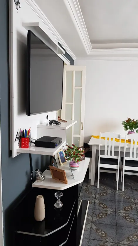 Comprar Apartamentos / Padrão em Mogi das Cruzes R$ 310.000,00 - Foto 2