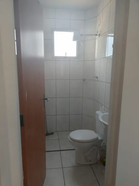 Alugar Apartamentos / Padr&atilde;o em Suzano R$ 800,00 - Foto 7