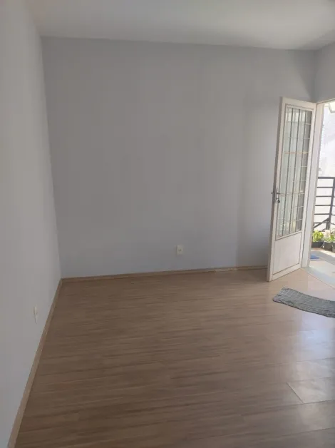 Alugar Apartamentos / Padr&atilde;o em Suzano R$ 800,00 - Foto 4