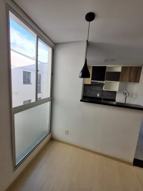 Comprar Apartamentos / Padr&atilde;o em Suzano R$ 215.000,00 - Foto 11
