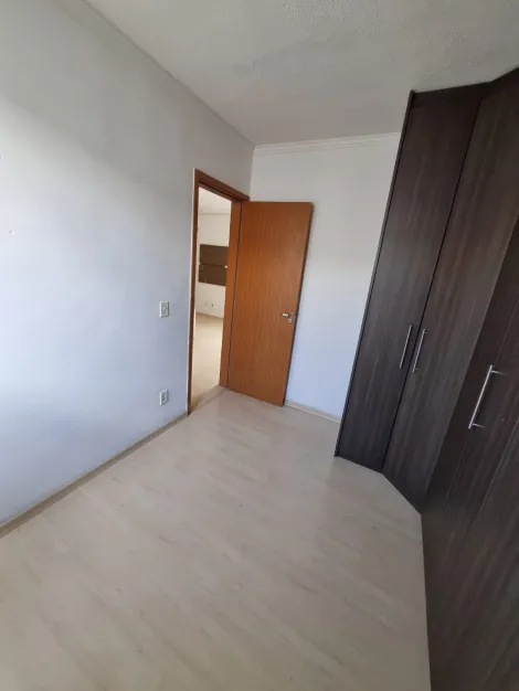 Comprar Apartamentos / Padr&atilde;o em Suzano R$ 215.000,00 - Foto 17