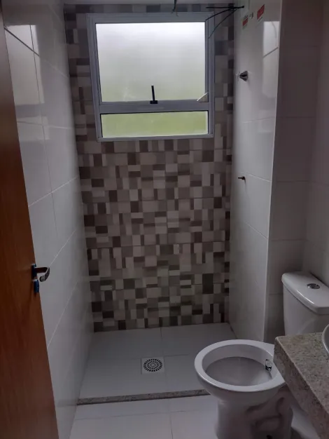 Alugar Apartamentos / Padr&atilde;o em Suzano R$ 1.000,00 - Foto 7