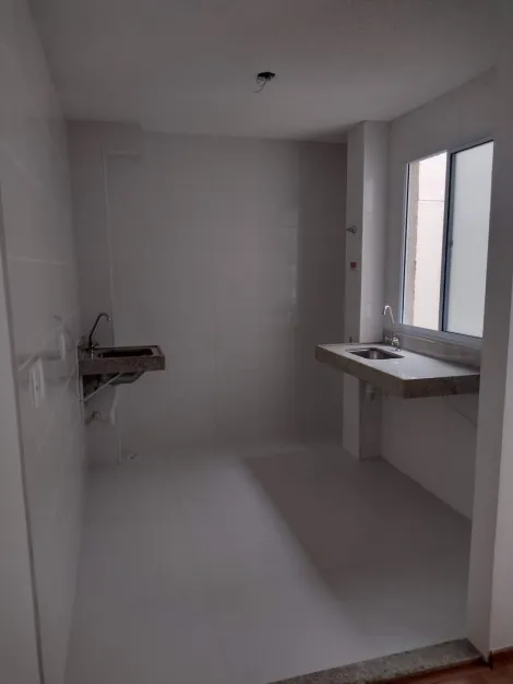 Alugar Apartamentos / Padr&atilde;o em Suzano R$ 1.000,00 - Foto 13