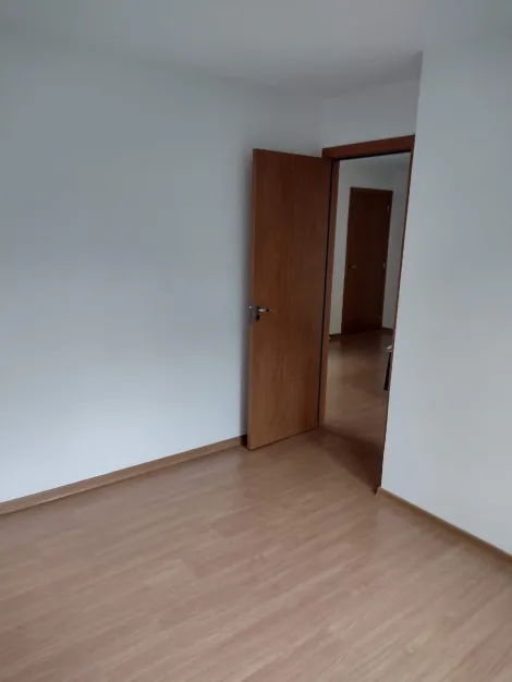 Alugar Apartamentos / Padr&atilde;o em Suzano R$ 1.000,00 - Foto 36