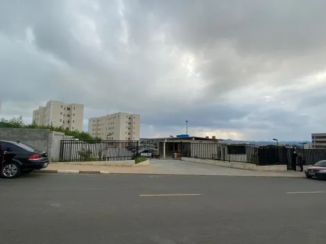 Alugar Apartamentos / Padr&atilde;o em Suzano R$ 900,00 - Foto 2