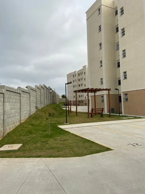 Alugar Apartamentos / Padr&atilde;o em Suzano R$ 900,00 - Foto 6