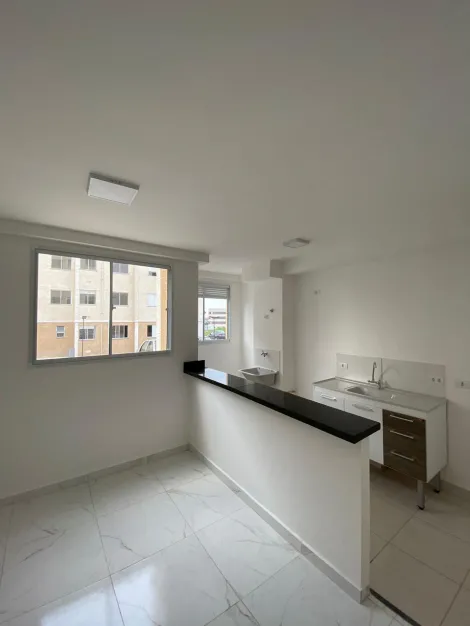 Alugar Apartamentos / Padr&atilde;o em Suzano R$ 900,00 - Foto 11