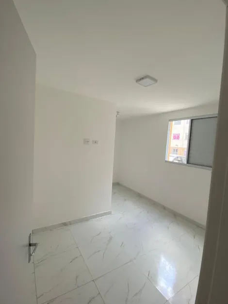 Alugar Apartamentos / Padr&atilde;o em Suzano R$ 900,00 - Foto 13