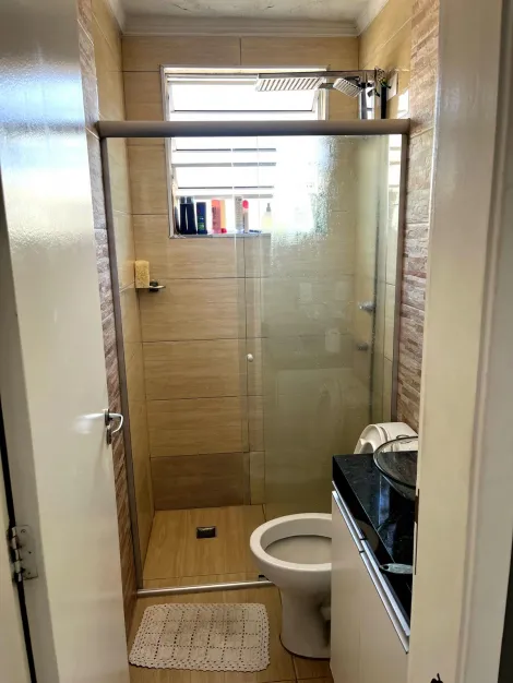 Comprar Apartamentos / Padrão em Suzano R$ 250.000,00 - Foto 4