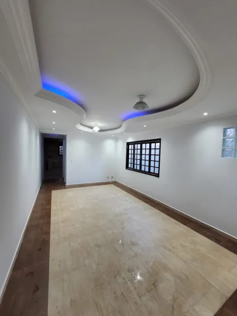 Comprar Casas / Sobrado em Suzano R$ 650.000,00 - Foto 2