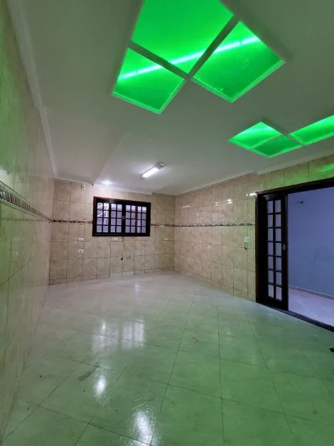 Comprar Casas / Sobrado em Suzano R$ 650.000,00 - Foto 15