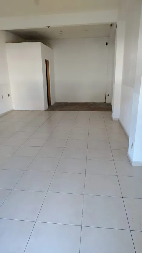 Alugar Comerciais / Ponto Comercial em Suzano R$ 1.200,00 - Foto 4